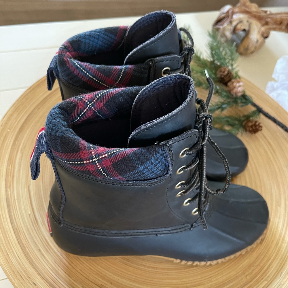 Tommy Hilfiger Duck Boots